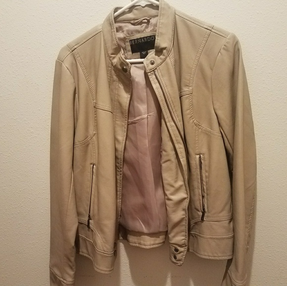 Womens jacket - Picture 2 of 5